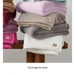 UGG Plush Sherpa Throw Blanket -Gray